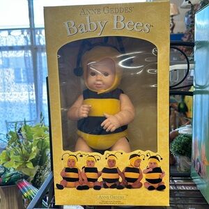 Anne Geddes Baby Bees